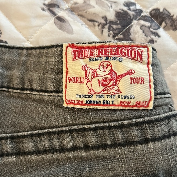 True religion grey cut off shorts with white label size 26 - Picture 3 of 6